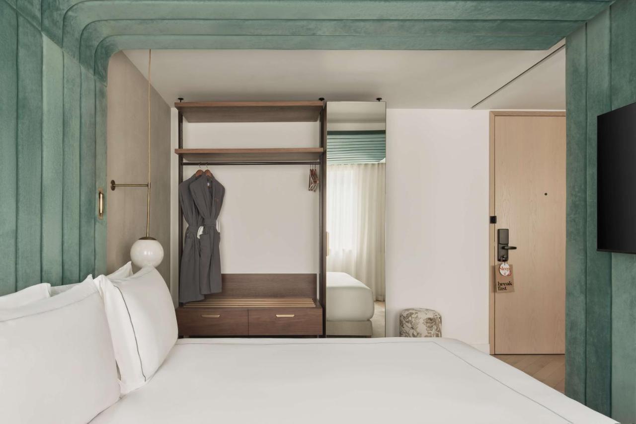 Canopy By Hilton 4* Londra